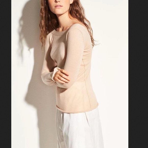 Vince Women's Fitted Back Cashmere V-Neck Sweater In Praline Size Small - Picture 2 of 13